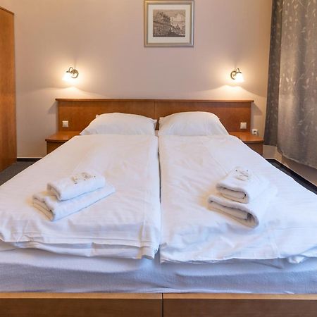 Hotel Slovan Plzeň Kültér fotó