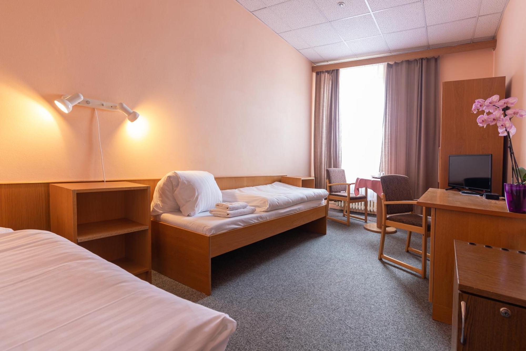 Hotel Slovan Plzeň Kültér fotó